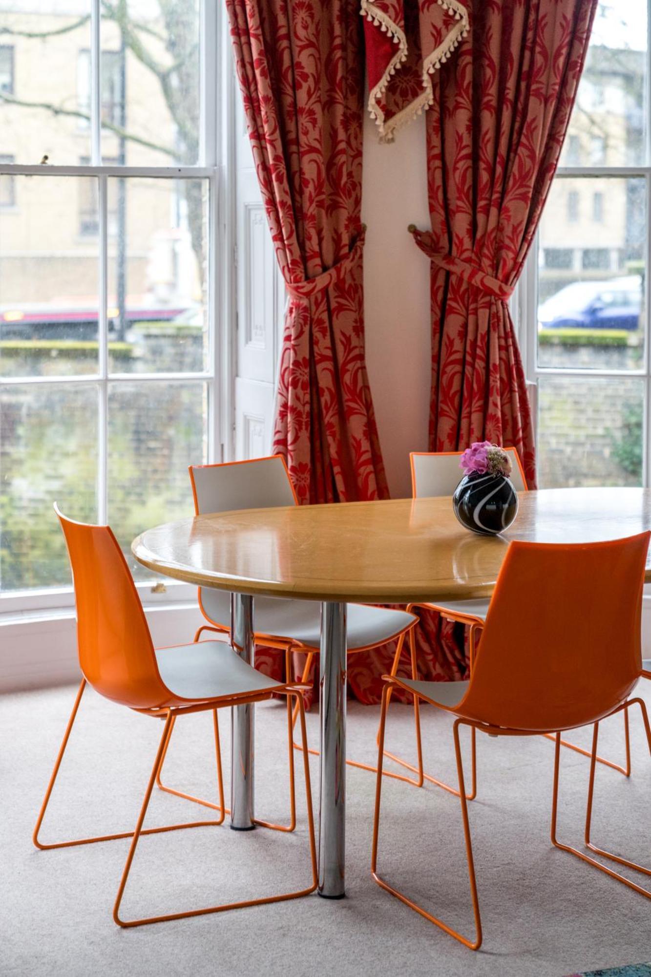 Appartement Sublime 2bed Near 02 Arena, Airport, Drl & Jubilee Line *